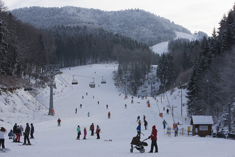 Lyžovačka v stredisku Salamandra. Foto: Vanda Maňková