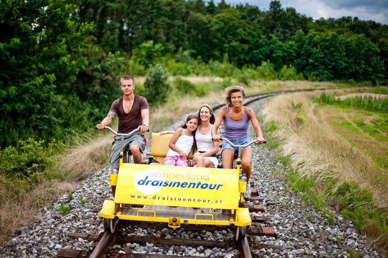 Cyklistika na tichej, romantickej železničnej trati v Rakúsku. Foto: ©Sonnenland Mittelburgenland