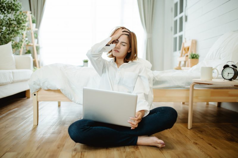Síce sú moderné technológie veľkou pomôckou, pre mnohých to znamená, že sú v práci 24 hodín denne. Foto: Shutterstock