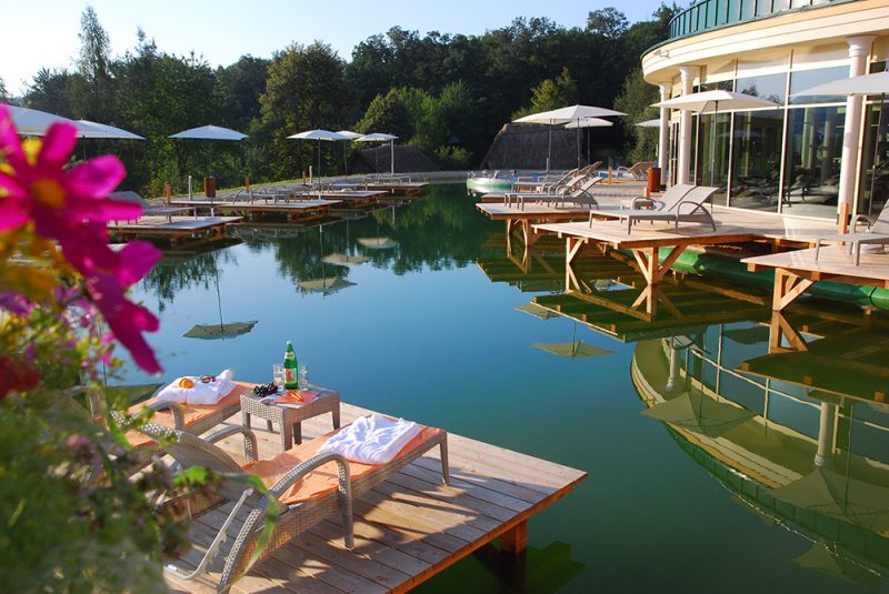 Prírodný rybník Bad Tatzmannsdorf Foto:®AVITA Resort