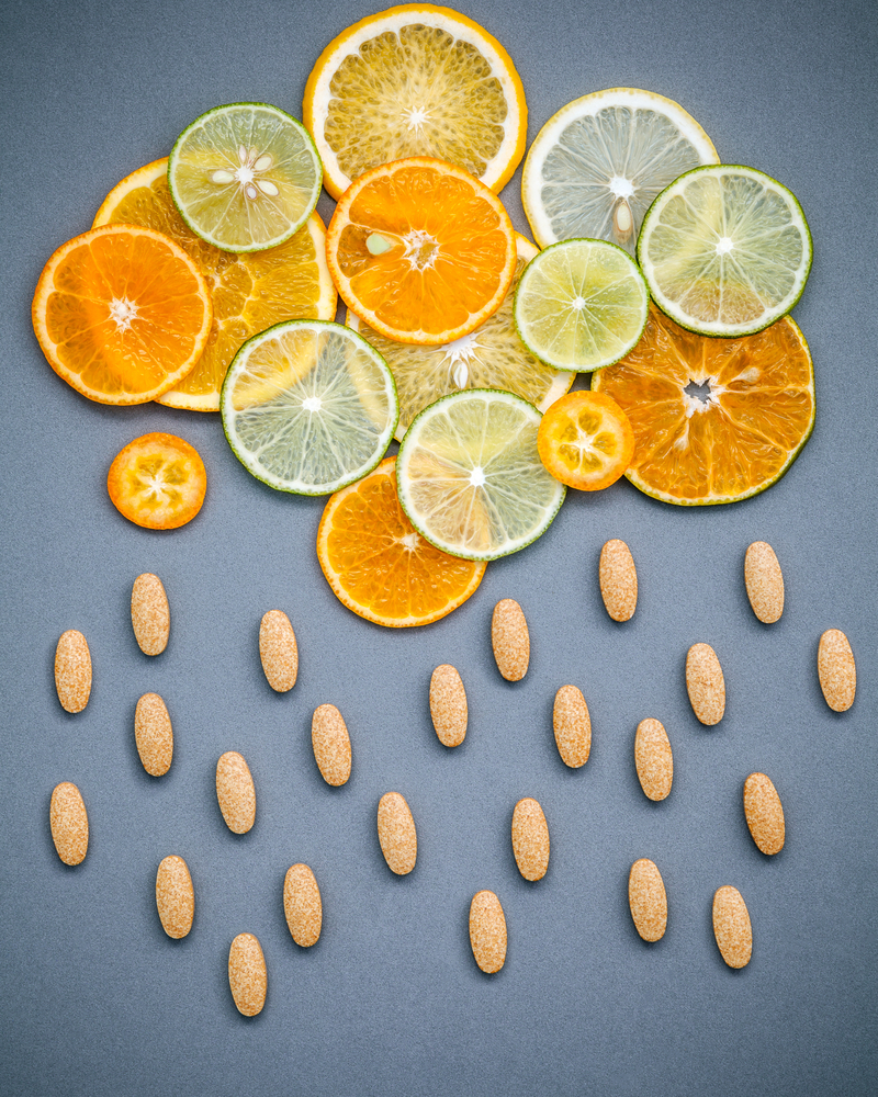 Vitamín C v dvoch rôznych podobách. Foto: Shutterstock