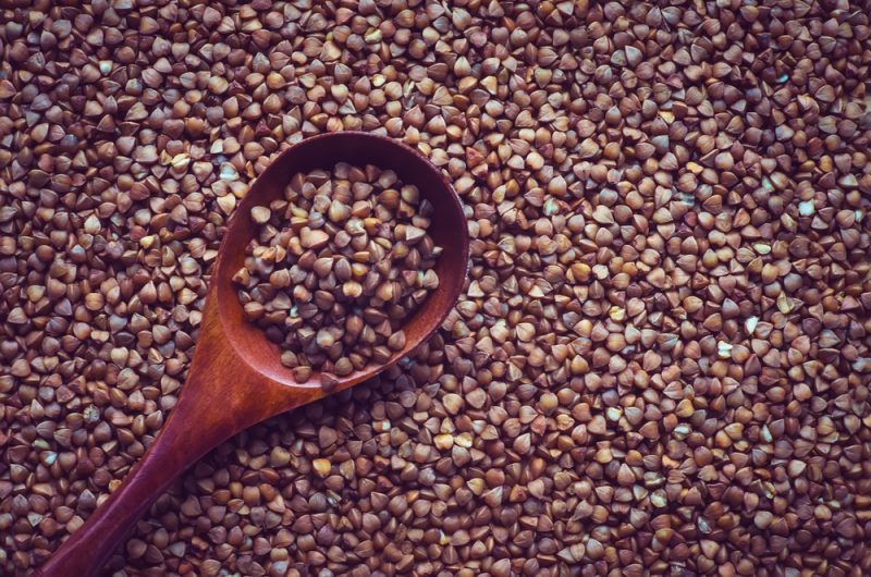 Veľa bielkovín obsahuje aj pseudoobilnina pohánka. Foto: Shutterstock