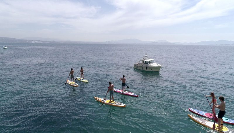 Paddleboardy na mori