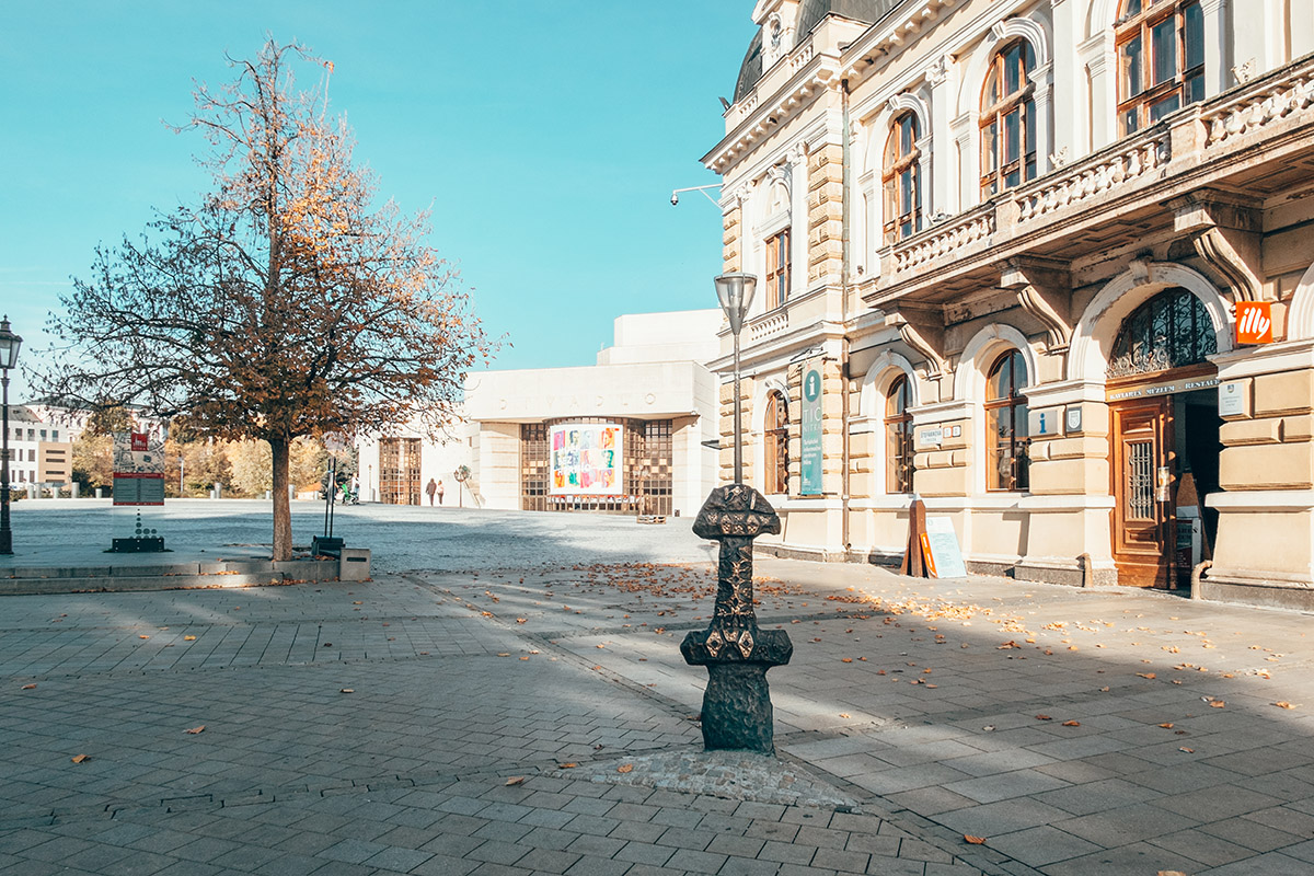 Ponitrianske múzeum a Svätoplukovo námestie. Foto: OOCR