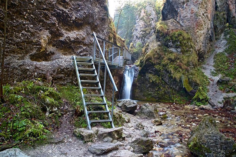 Rokliny v Slovenskom raji sú plné vodopádov. Foto: Shutterstock