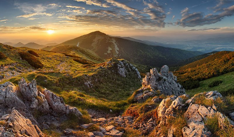 Veľký Choč, ktorý je pre svoj typický pyramídový tvar považovaný za jeden z najkrajších vrcholov na Slovensku. Foto: Shutterstock