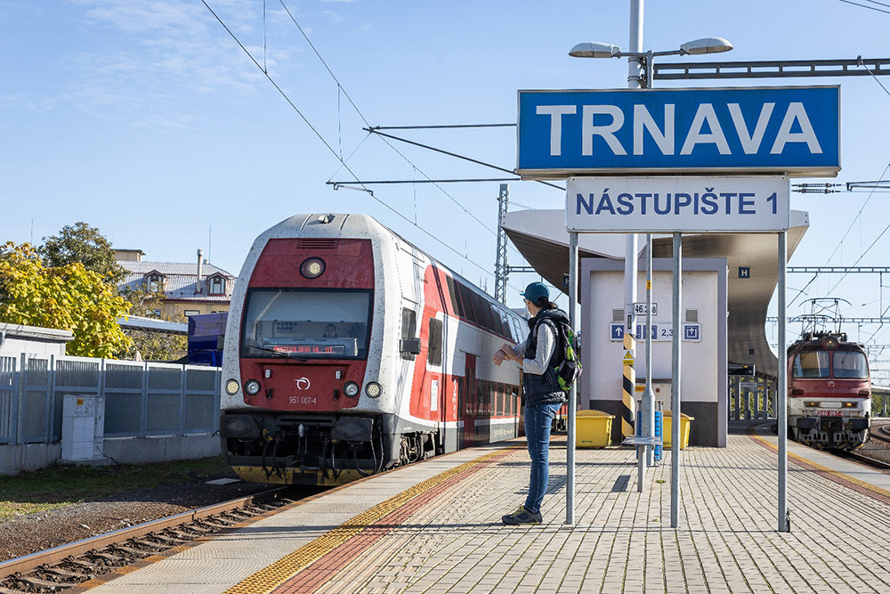 Železničná stanica Trnava. Foto: Miro Pochyba