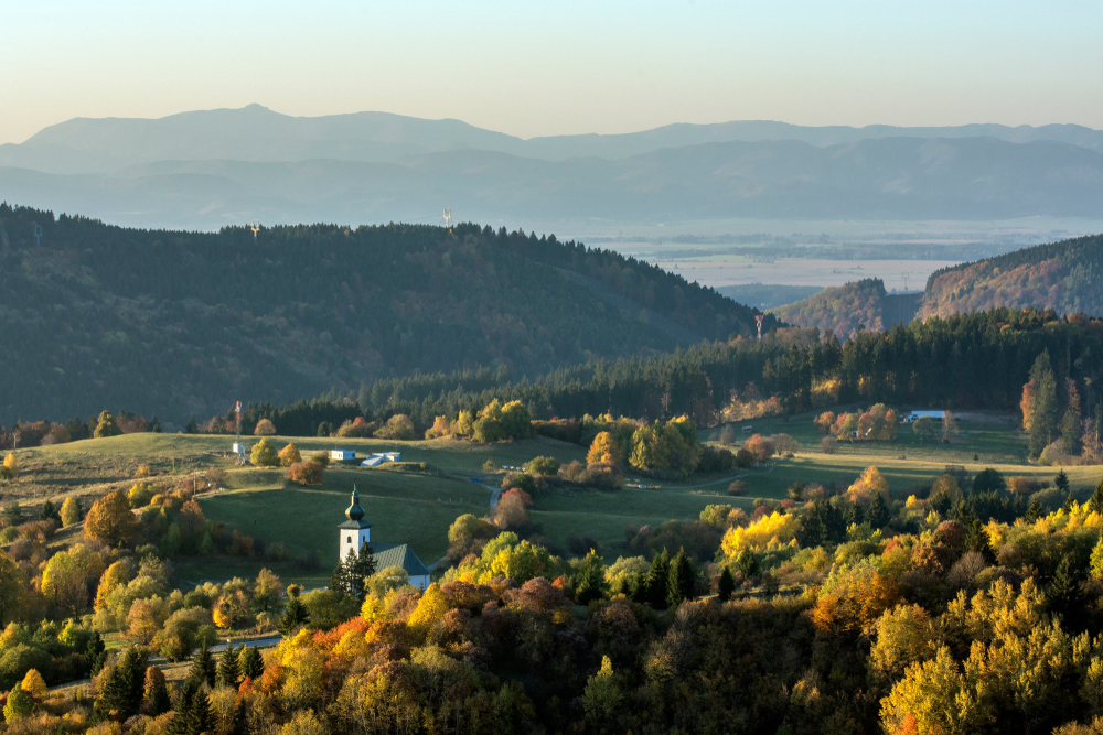 Cesta SNP Slovensko. Foto: Shutterstock