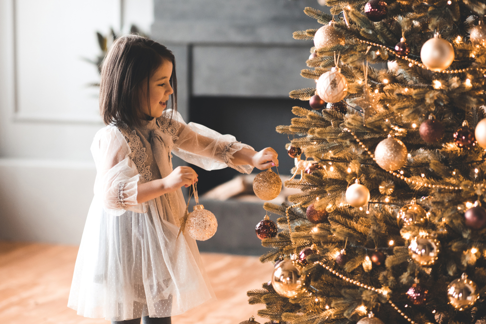 Príprava vianočného stromčeka. Foto: Shutterstock