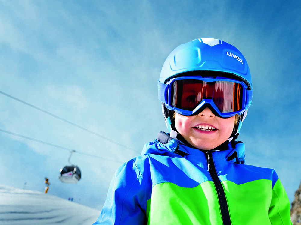 Kúpiť prilbu a okuliare v e-shope?