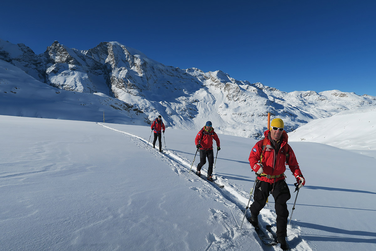 V ponuke sú víkendové aj viacdňové skialpinistické programy.