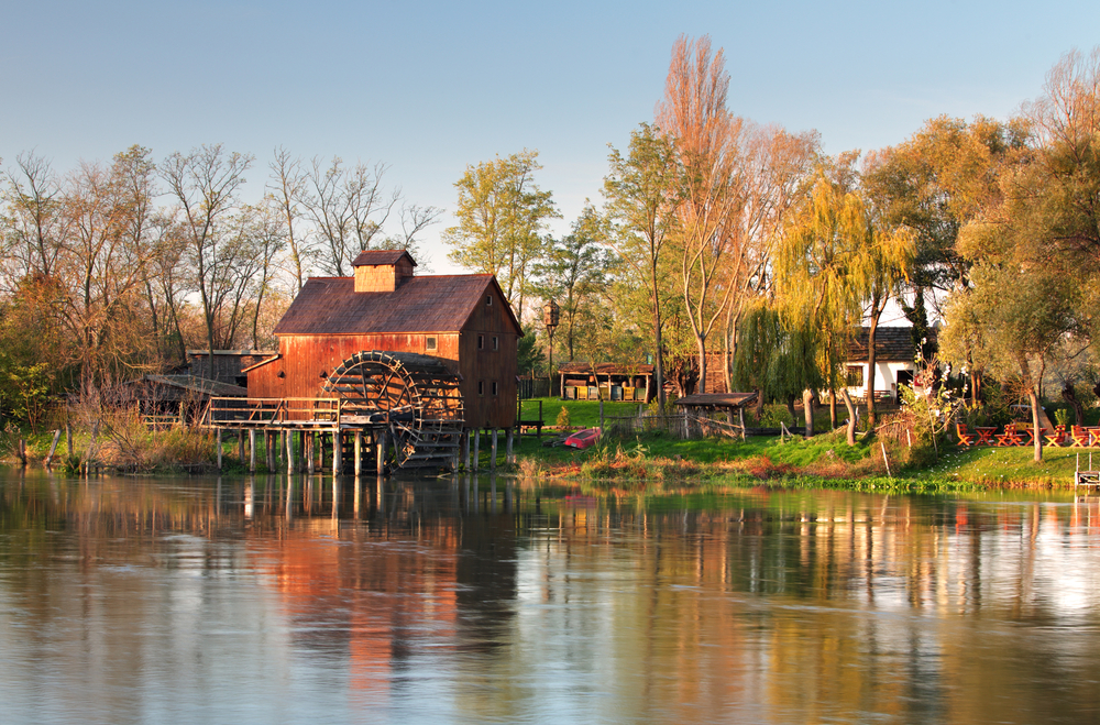 Vodný mlyn v Tomášikove je národnou kultúrnou pamiatkou. Foto: Shutterstock