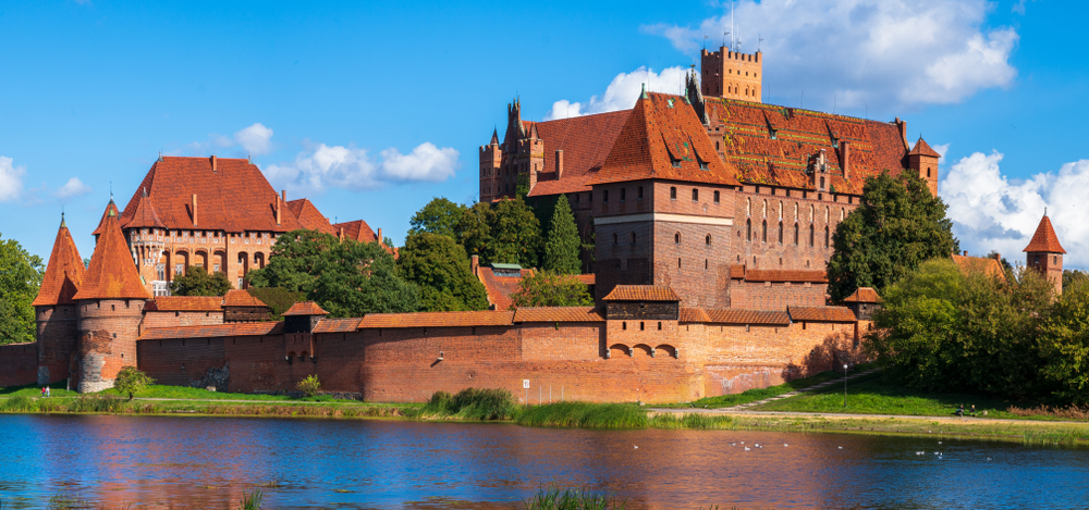 Gotický tehlový hrad Malbork, Poľsko. Foto: Shutterstock
