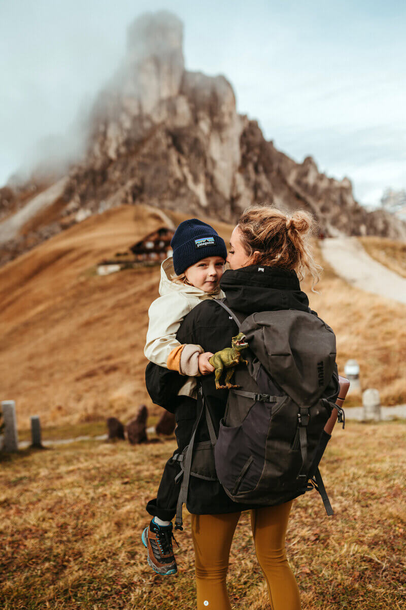 Adriana Žiačková so synom v Dolomitoch
