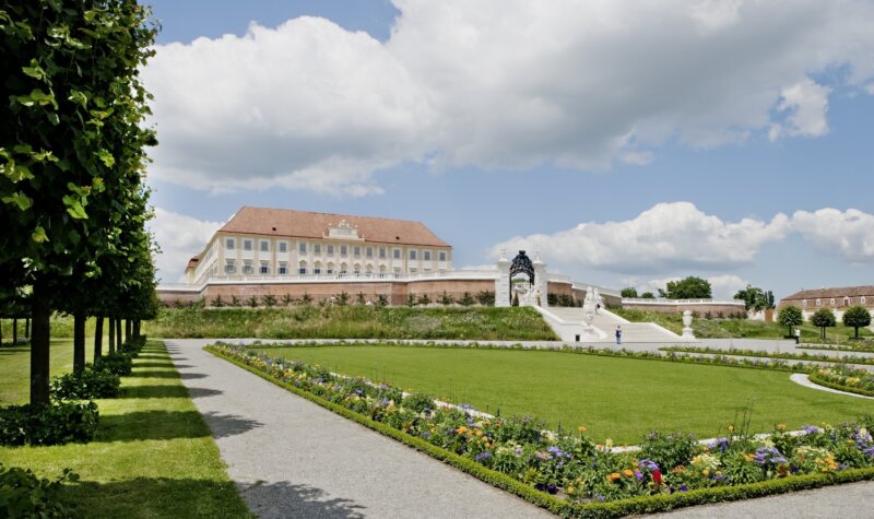 Baroková záhrada zámku Schloss Hof.