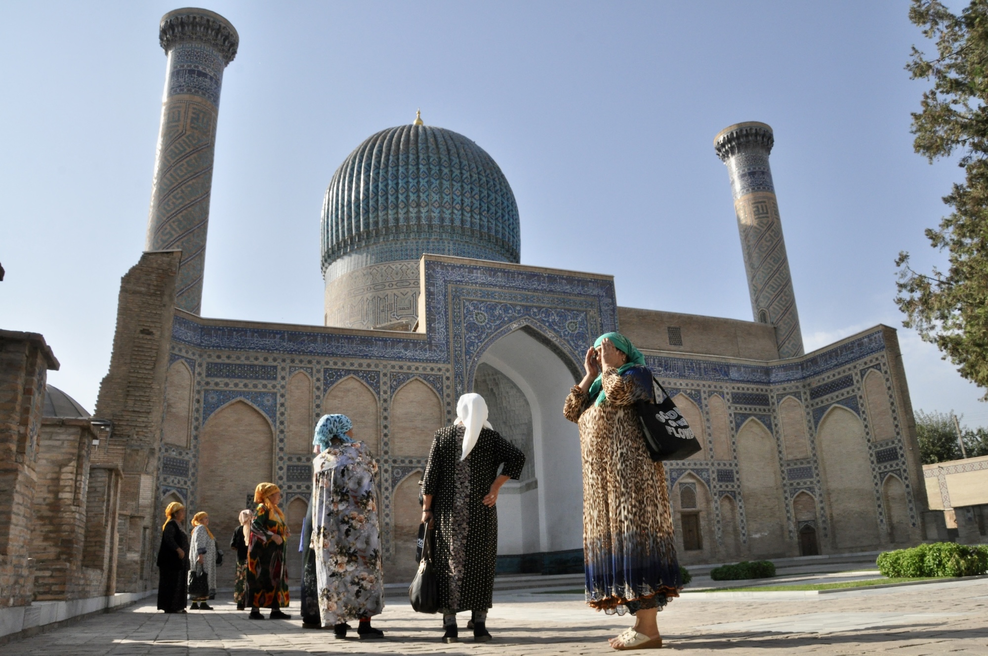 Uzbekistan, cestovanie s BUBO