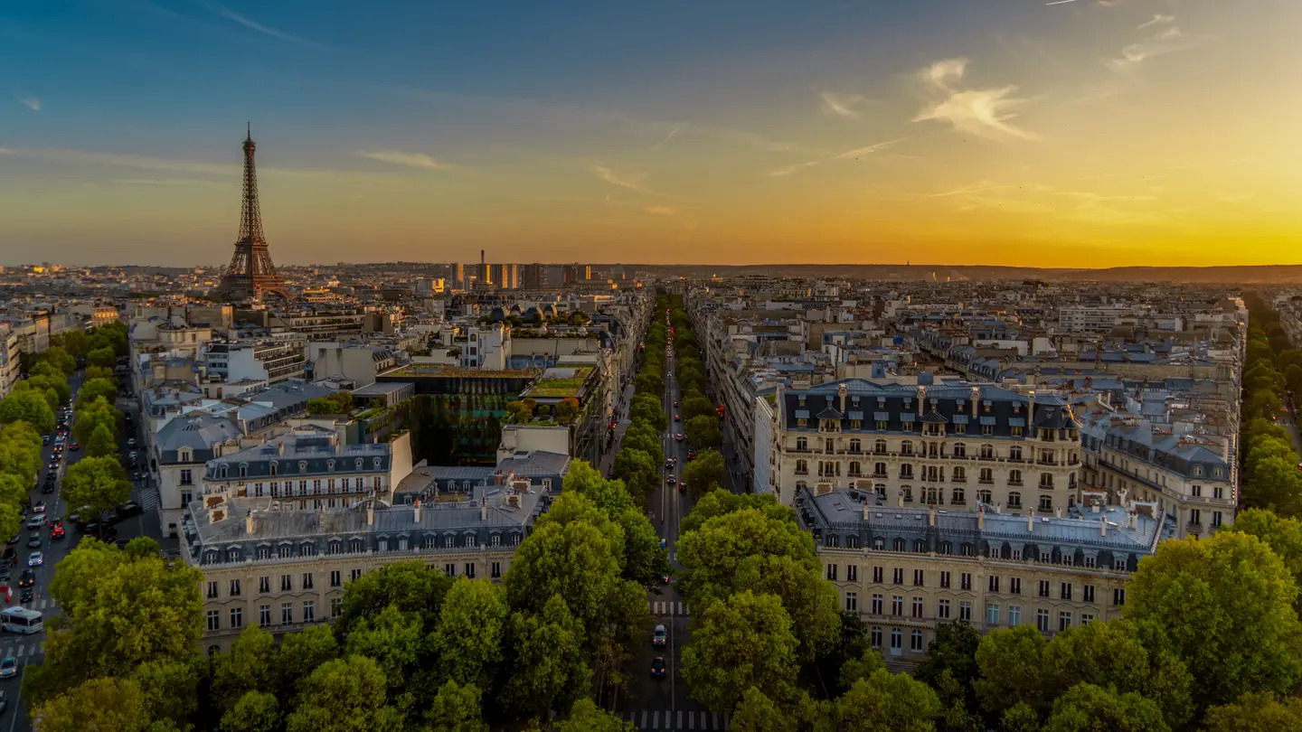Eiffelova veža, Paríž, Francúzsko, cestovanie s BUBO