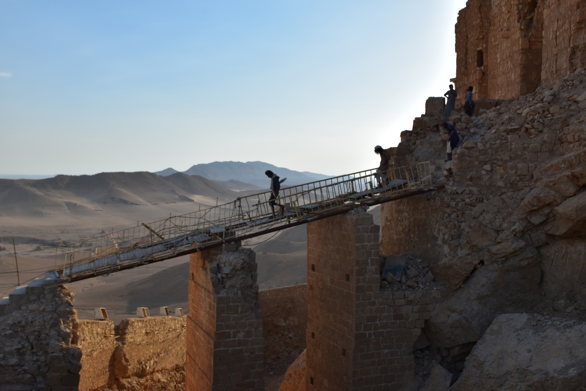 Palmýra, cestovanie s BUBO