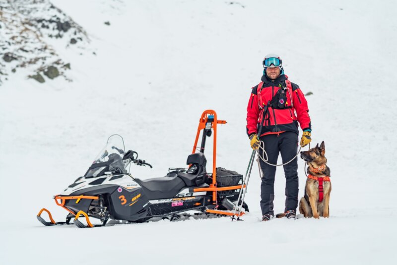 Hector: Neobyčajný príbeh záchranárskeho psa spod Tatier  