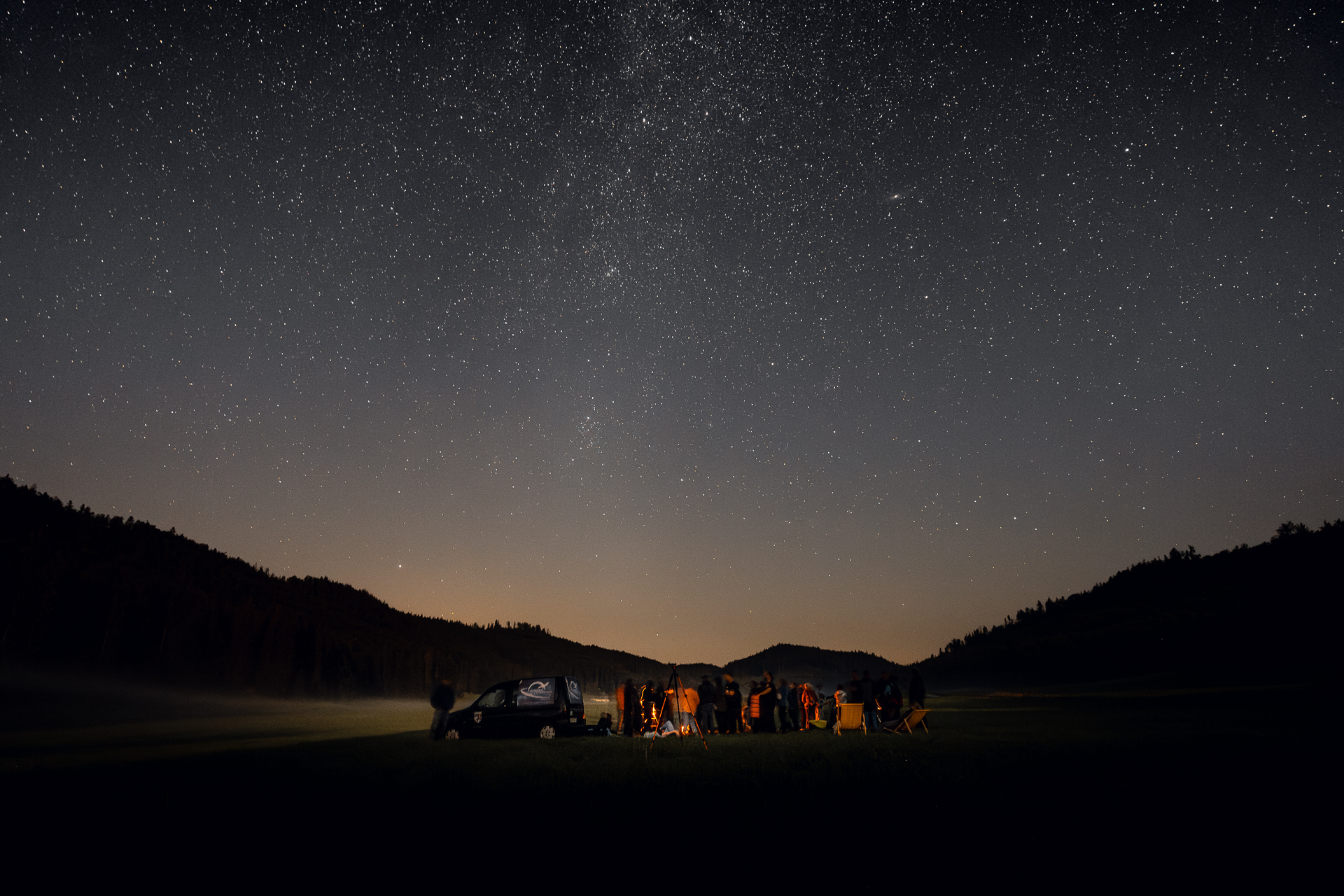 Usaďte sa v Hviezdnej obývačke a nechajte sa pohltiť sledovaním nočnej oblohy