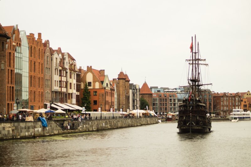 Čierna perla, Motlava, Gdansk