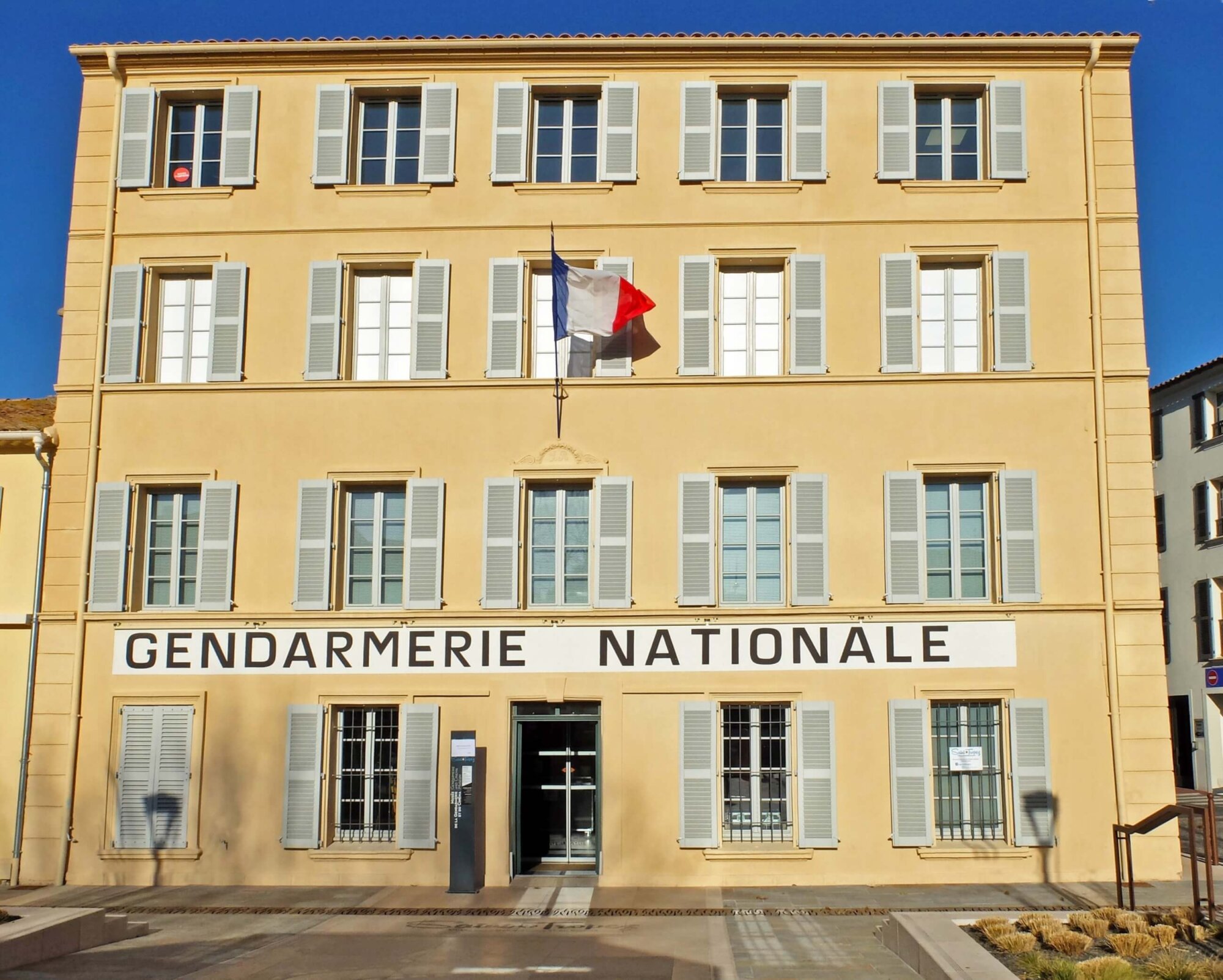 Cannes, dovolenka s BUBO