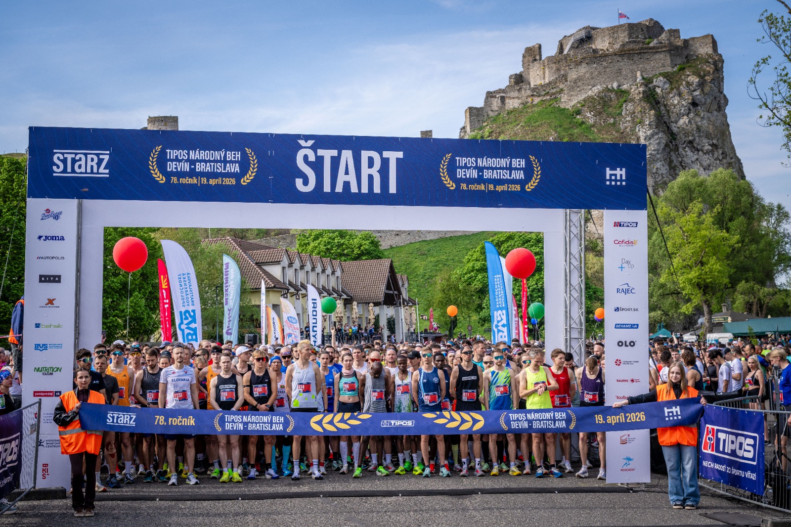 78. ročník TIPOS Národného behu Devín – Bratislava prilákal na štart vyše 6300 bežcov