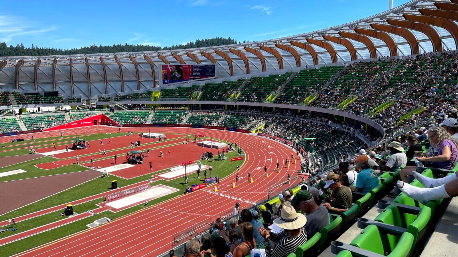 Slovenská zmiešaná štafeta na 4×400 m bez postupu do finále