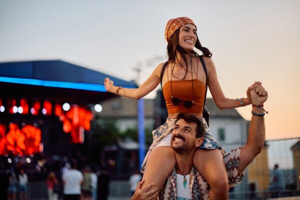 Od Woodstocku k smart festivalom