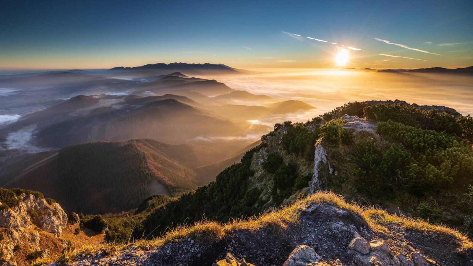 Najkrajšie jesenné túry na Slovensku: 6 tipov od Malých Karpát po Tatry